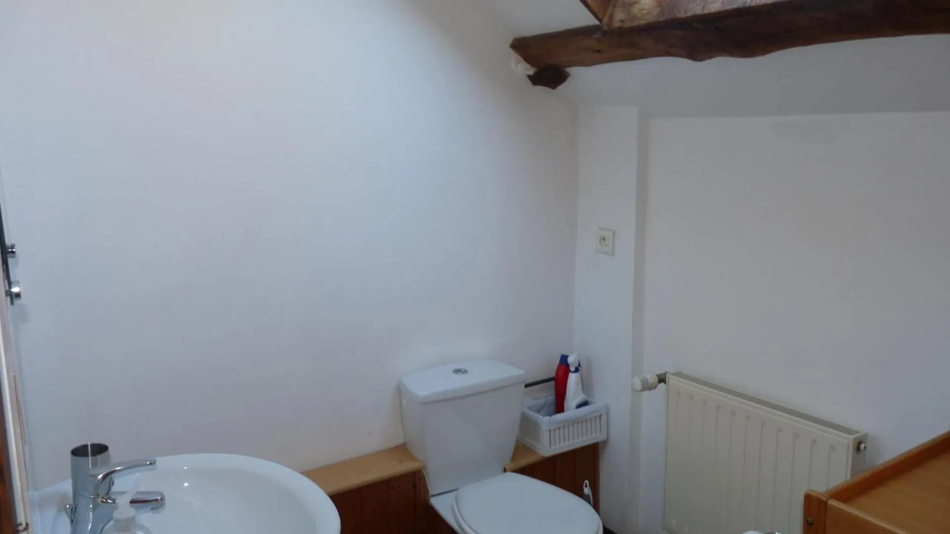 Nyaraló La Julerie, 4 Gites En Campagne Avec Piscine Corseul